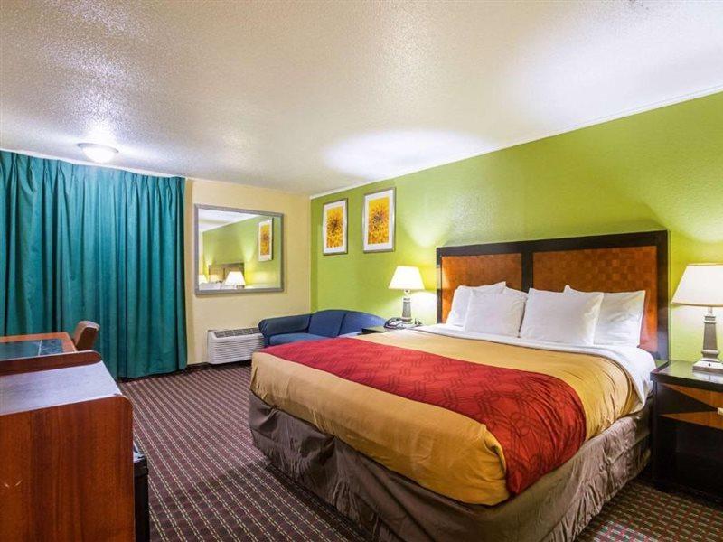 Econo Lodge Savannah Eksteriør bilde