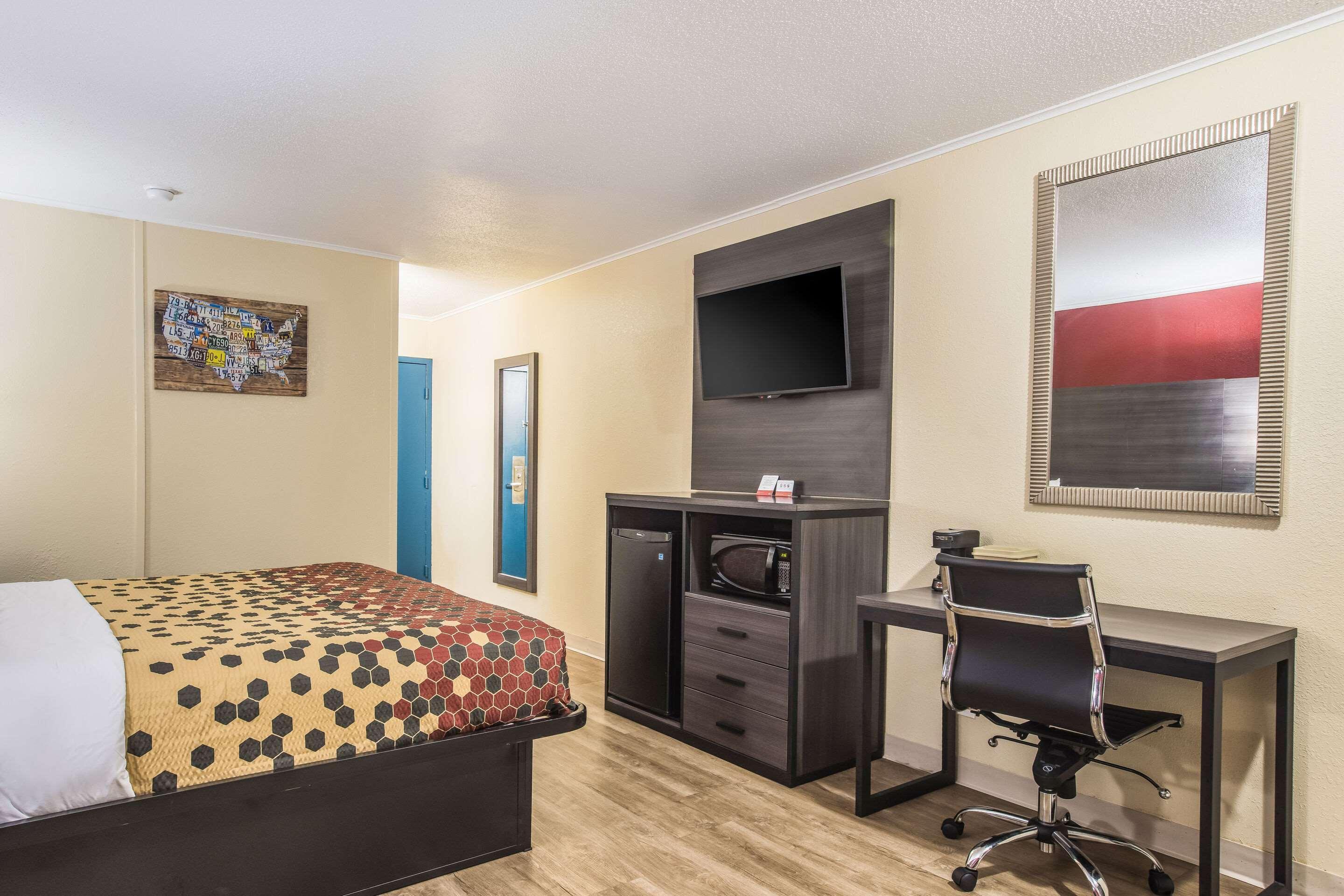 Econo Lodge Savannah Eksteriør bilde