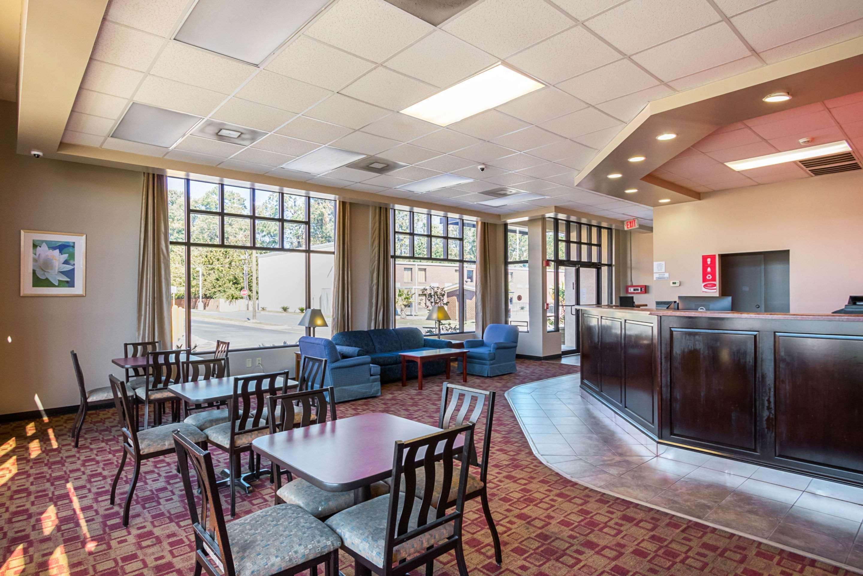 Econo Lodge Savannah Eksteriør bilde